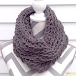 10+ free crochet cowl patterns that work up fast