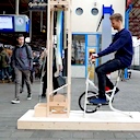Commuters can knit a scarf in under five minutes with the amazing pedal-powered 'Cyclo Knitter'