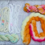 Dyeing yarn with highlighters