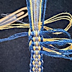 Weaving a single fringe on a narrow band