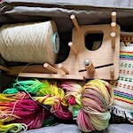 Weaving while traveling