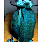 Wollyelly's teal fabric